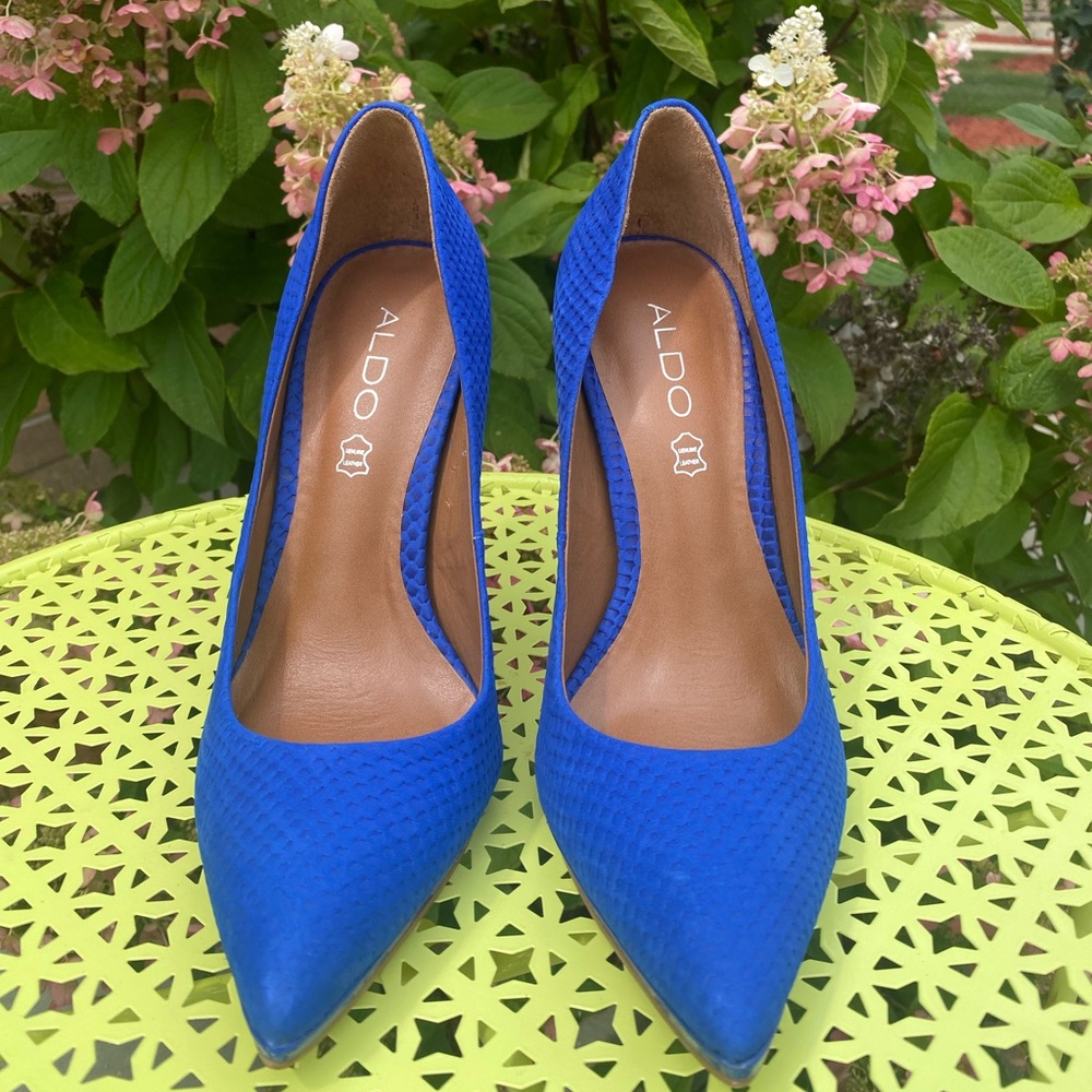 Aldo Blue suede pattern 6 inch women’s high heels